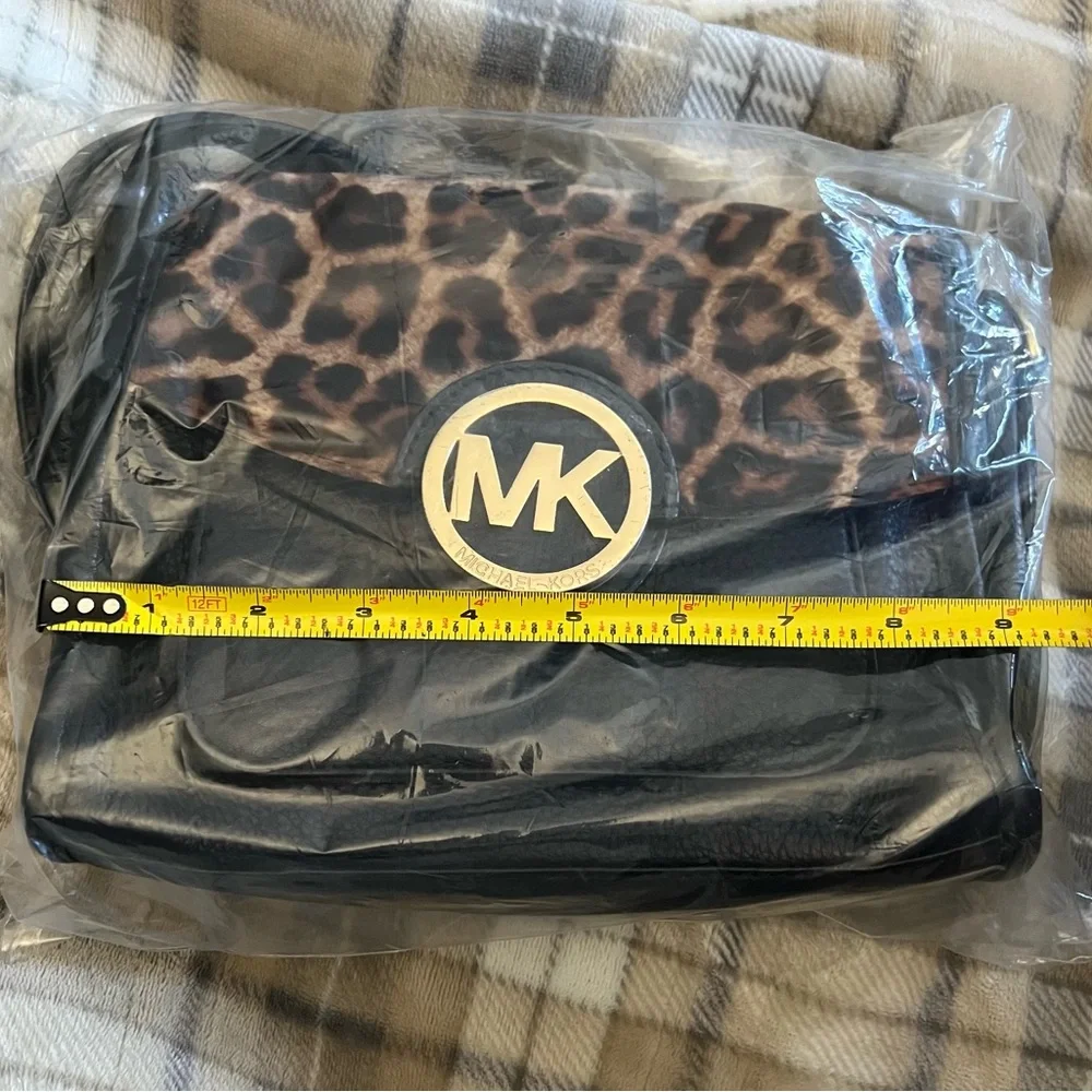 Michael Kors Leopard Print Crossbody Bag with Gold Accents - Picture 7 of 8